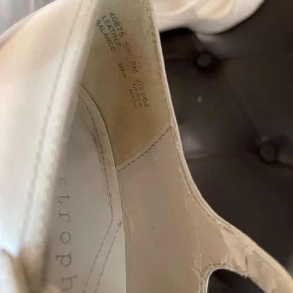 Vintage | Apostrophe | Cream Heels - Picture 12 of 15